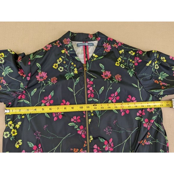 Signature Weekend Women's XL Black Floral Zip Up Windbreaker/Rain Jacket EUC - Picture 10 of 12